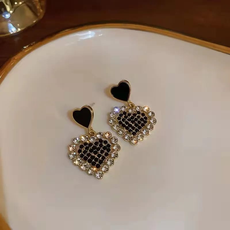 Black Heart  Earrings For Woman